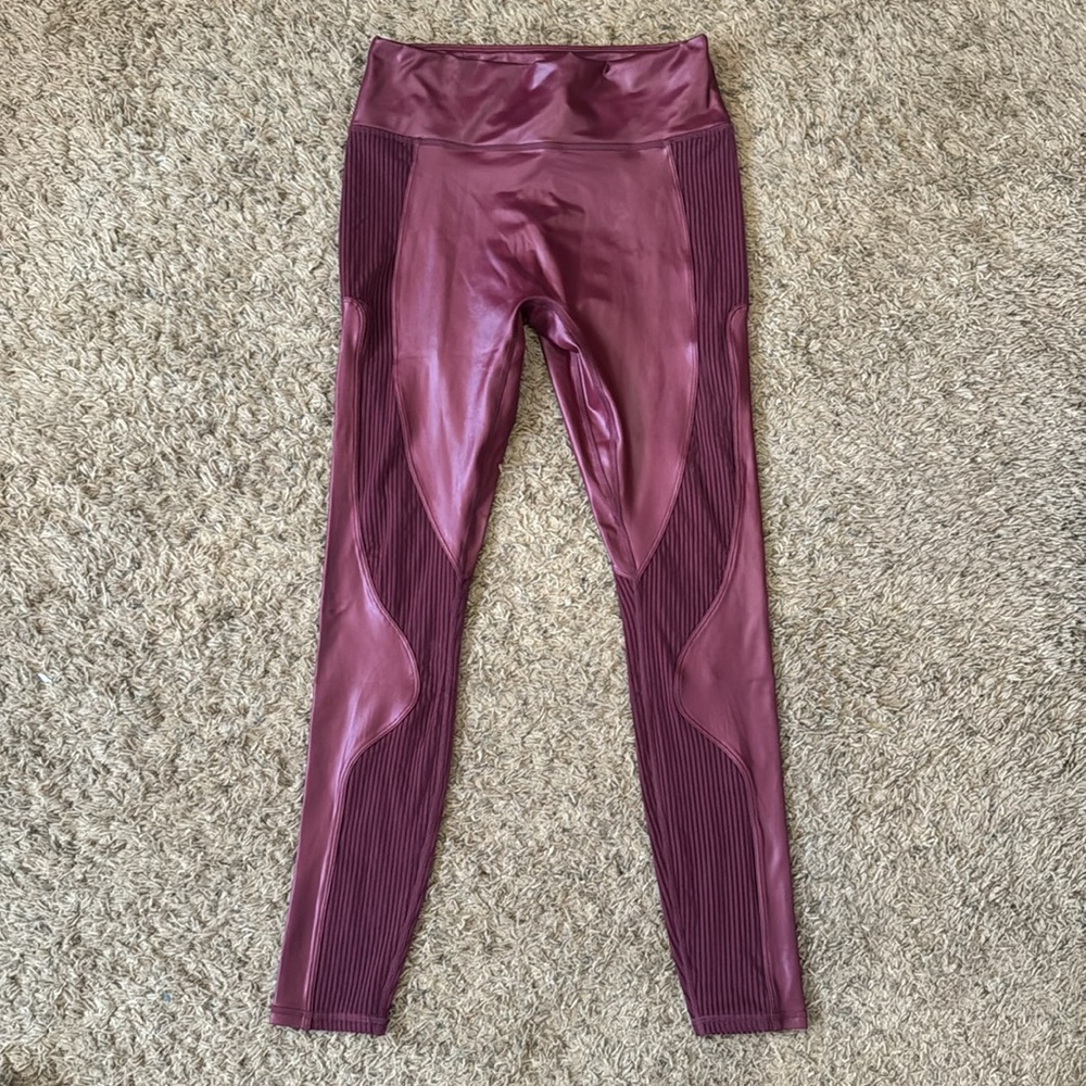 Fabletics Motion365+ Contour High-Waisted Legging in Merlot Shine Size: Medium - Picture 5 of 10